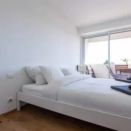 A 5mn De Bale Apartment *